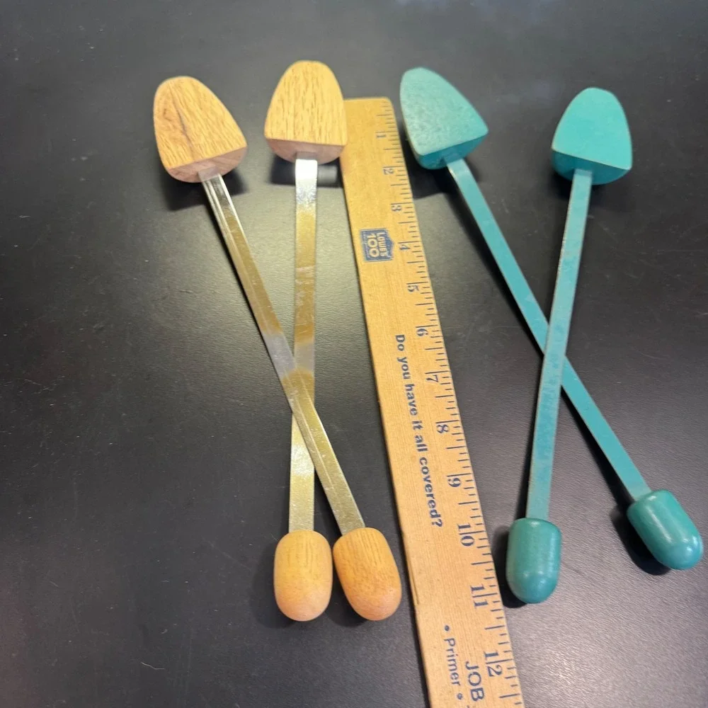 Shoe Trees Stretchers Teal Natural Wood Metal Spring Tension 2 Pairs